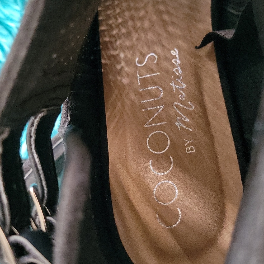 Coconuts By Matisse Laser Cut Chunky Heel Booties… - image 6